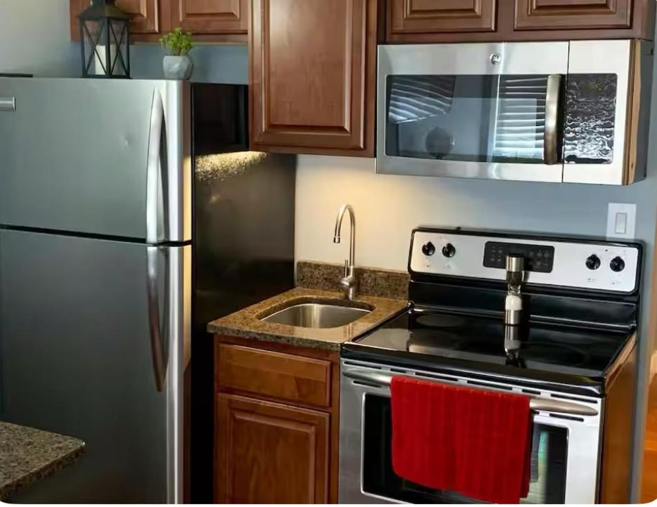 Condo Close To Stadium And Free Parking Knoxville Ngoại thất bức ảnh